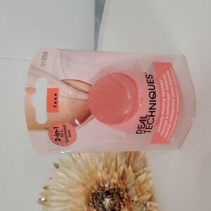 Real Techniques Miracle Mixing Sponge ✨️